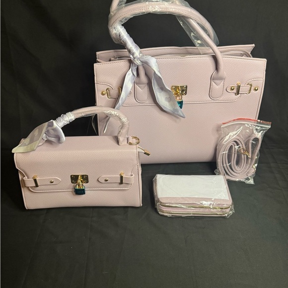 Elegant Lavender Women's Handbag Set - Picture 5 of 10
